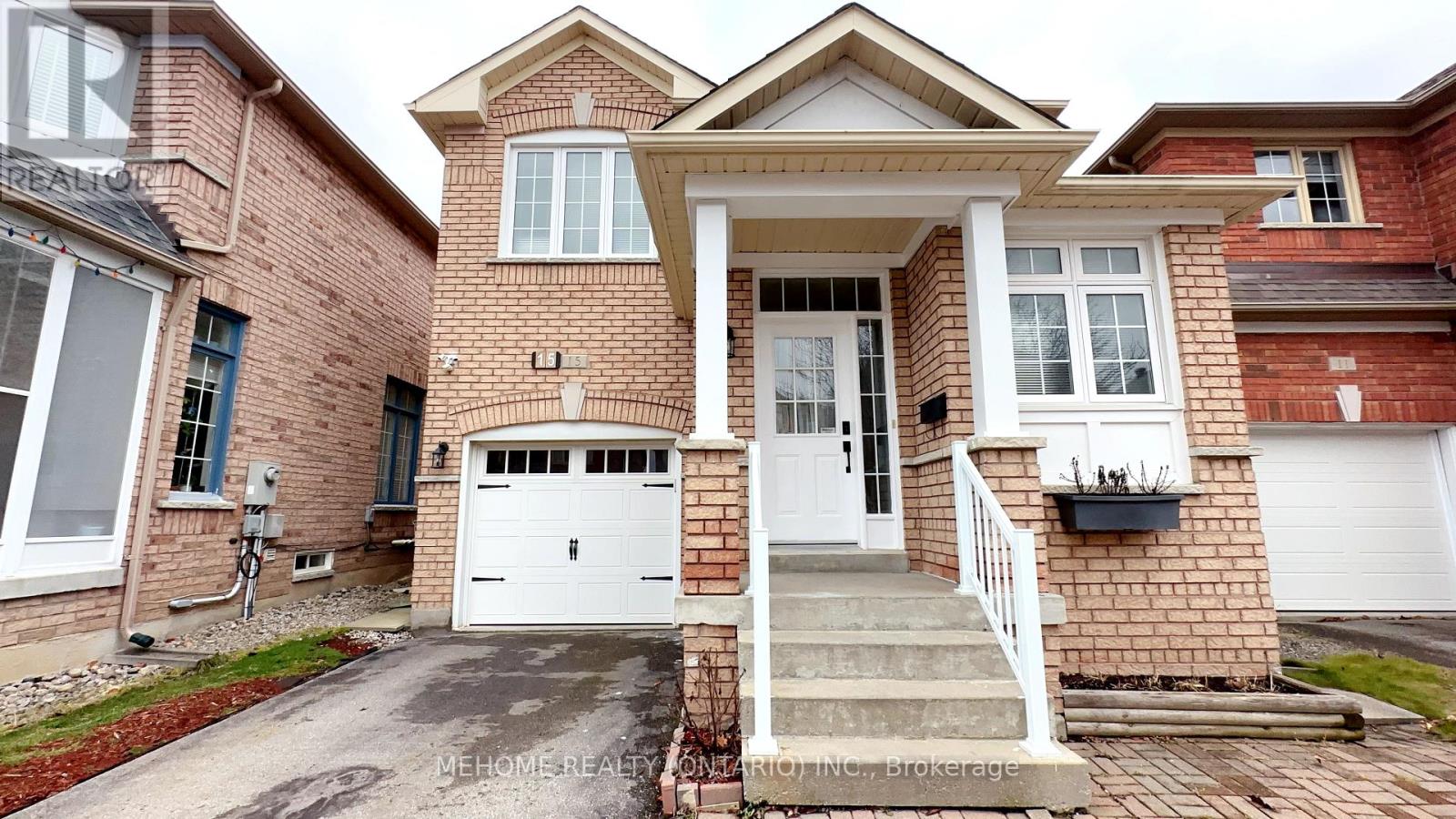 15 CATHERINA STREET, Markham, Ontario
