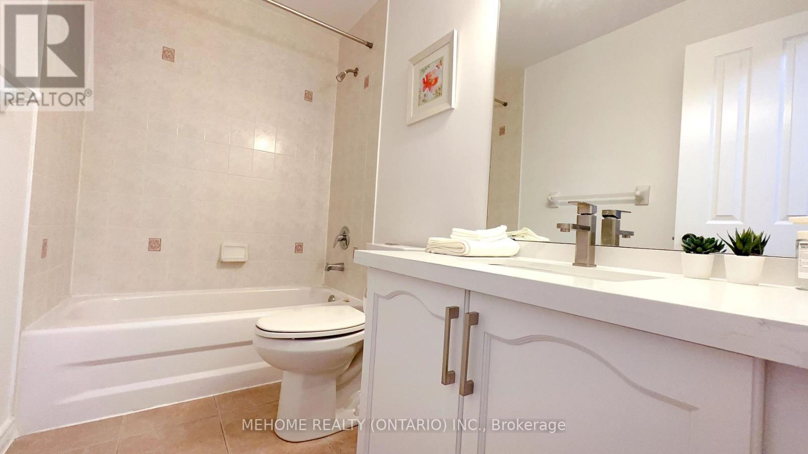15 Catherina Street, Markham (Berczy), Ontario  L6C 2L6 - Photo 24 - N12414141