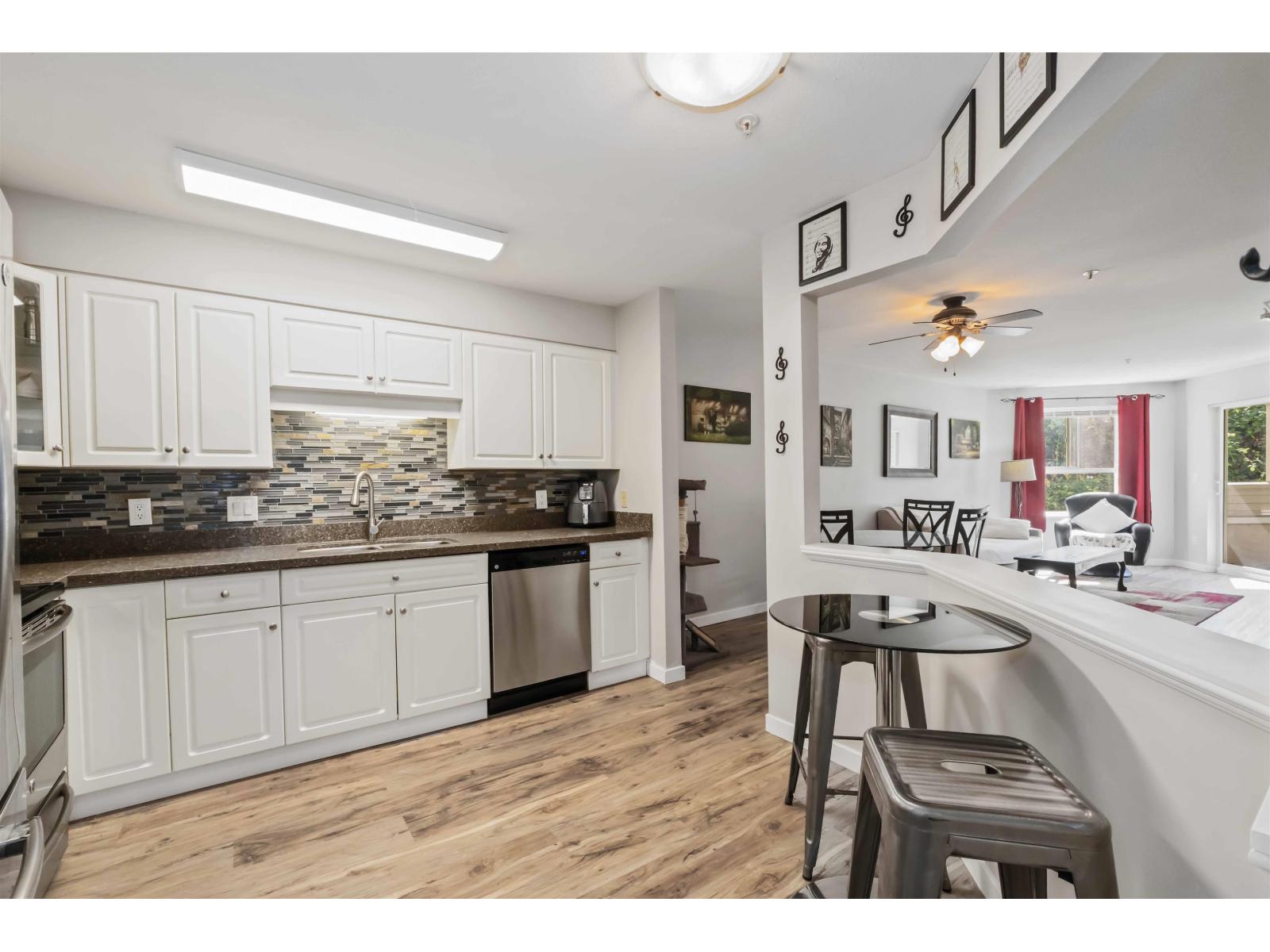 113 3176 Gladwin Road, Abbotsford, British Columbia  V2T 6R7 - Photo 4 - R3049510