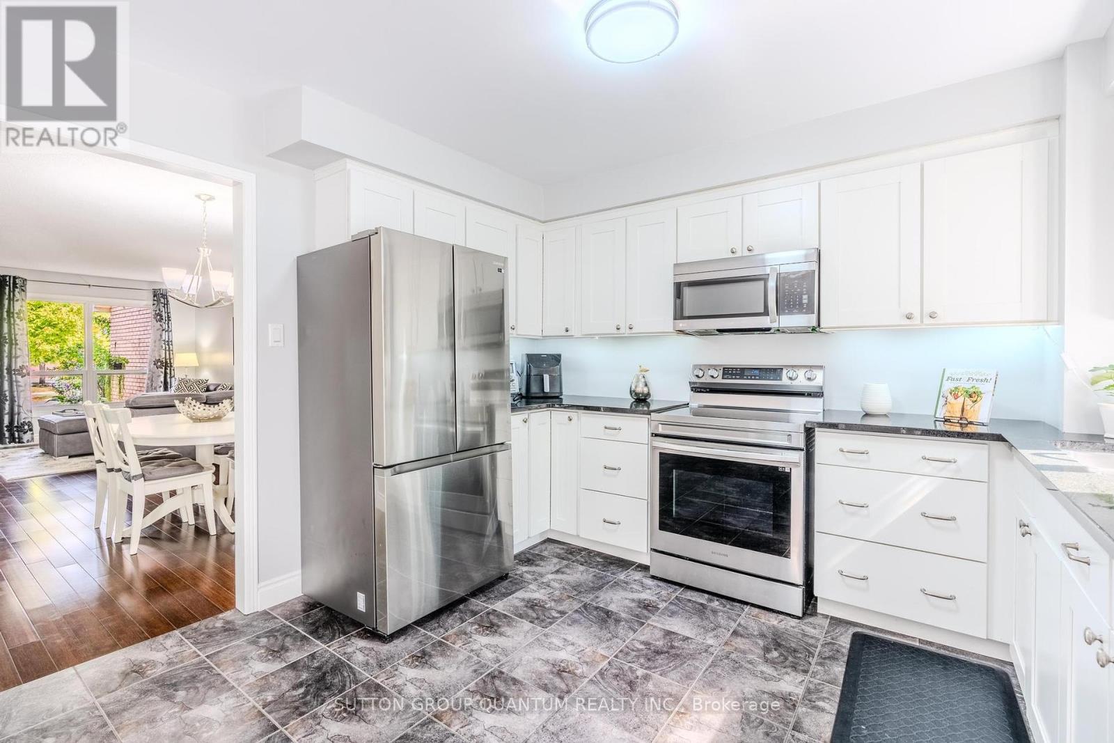 1237 Blackburn Drive, Oakville, Ontario  L6M 2W5 - Photo 14 - W12414134