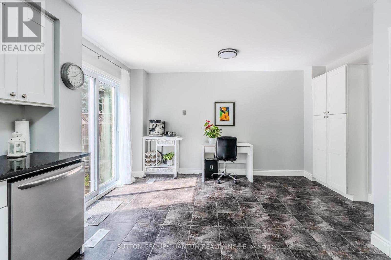 1237 Blackburn Drive, Oakville, Ontario  L6M 2W5 - Photo 16 - W12414134