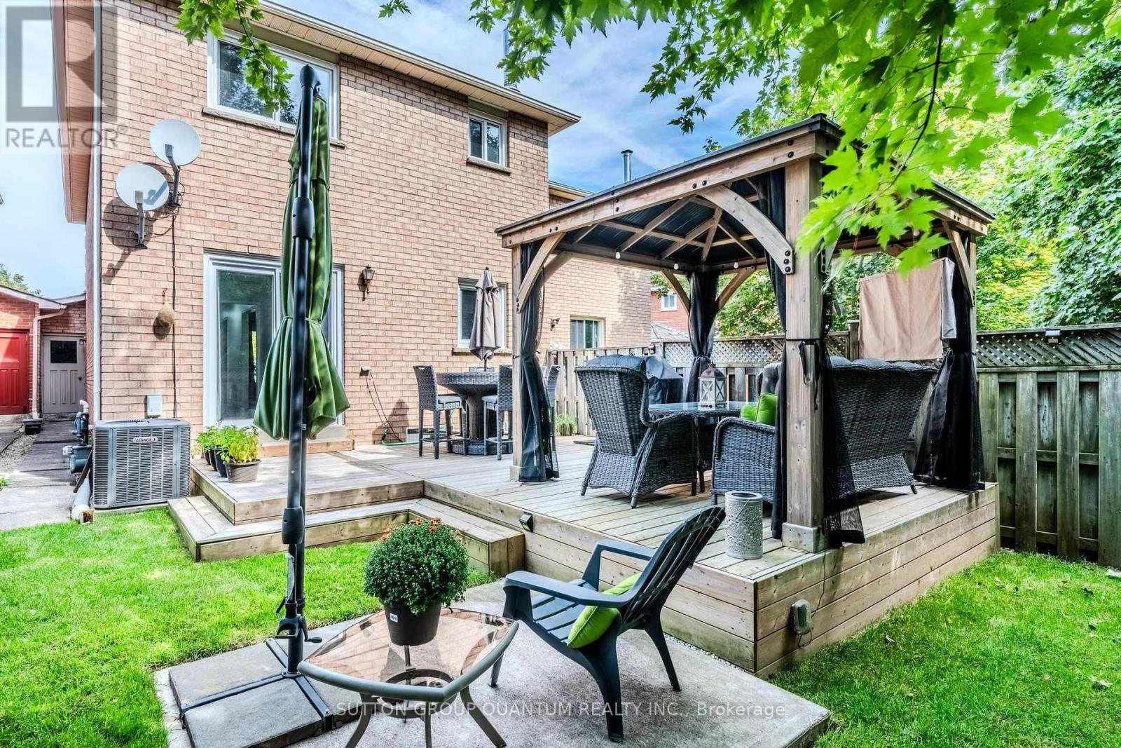 1237 Blackburn Drive, Oakville, Ontario  L6M 2W5 - Photo 20 - W12414134