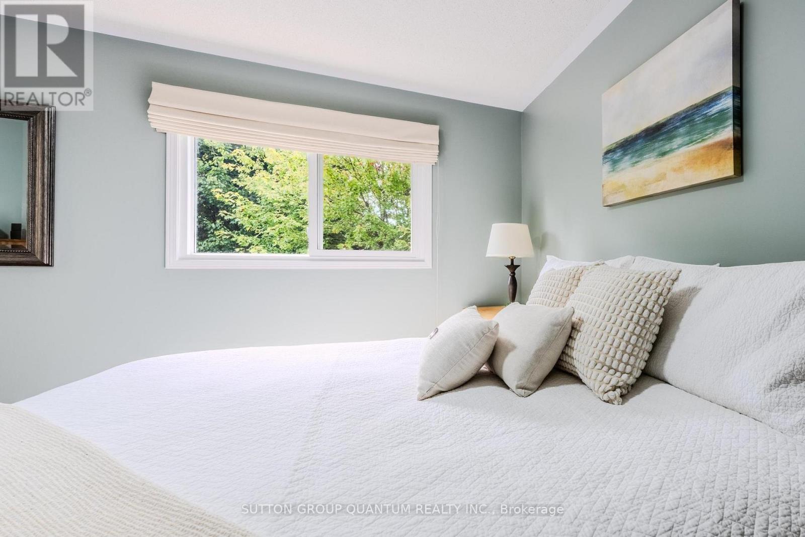 1237 Blackburn Drive, Oakville, Ontario  L6M 2W5 - Photo 25 - W12414134