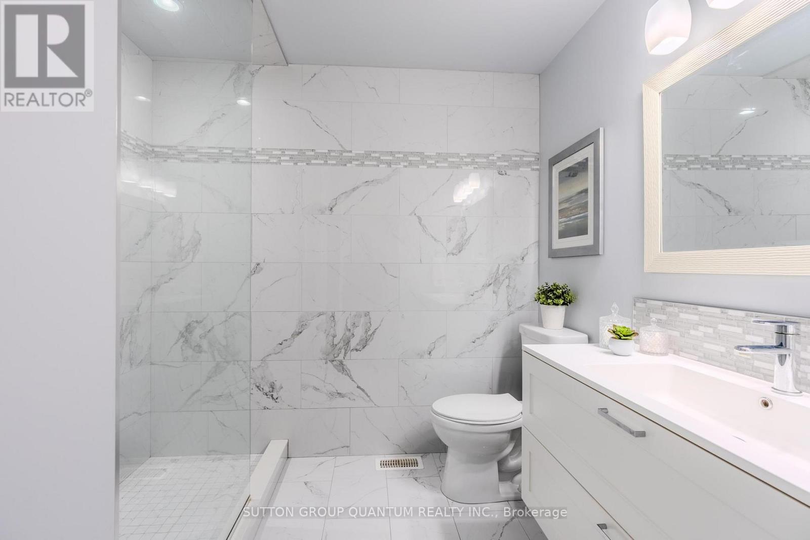 1237 Blackburn Drive, Oakville, Ontario  L6M 2W5 - Photo 27 - W12414134