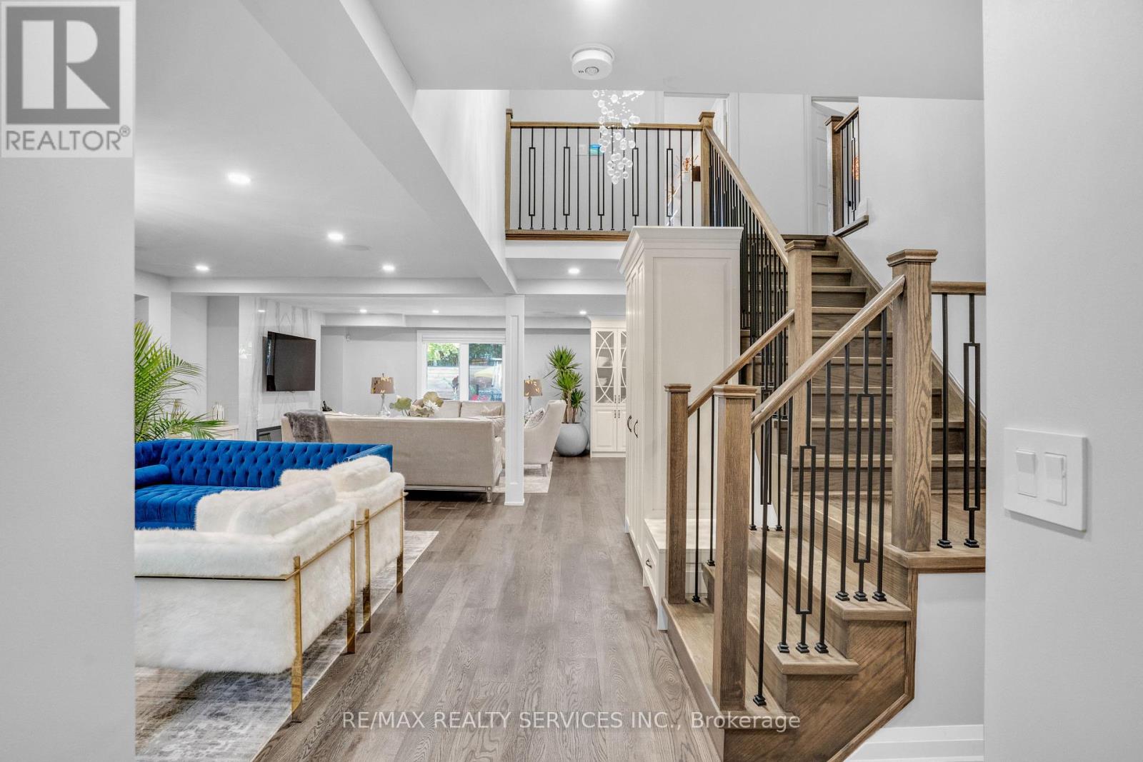 24 Marlow Place, Brampton, Ontario  L6S 2X3 - Photo 12 - W12414136