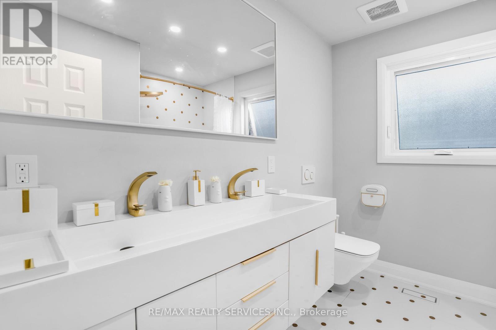 24 Marlow Place, Brampton, Ontario  L6S 2X3 - Photo 24 - W12414136