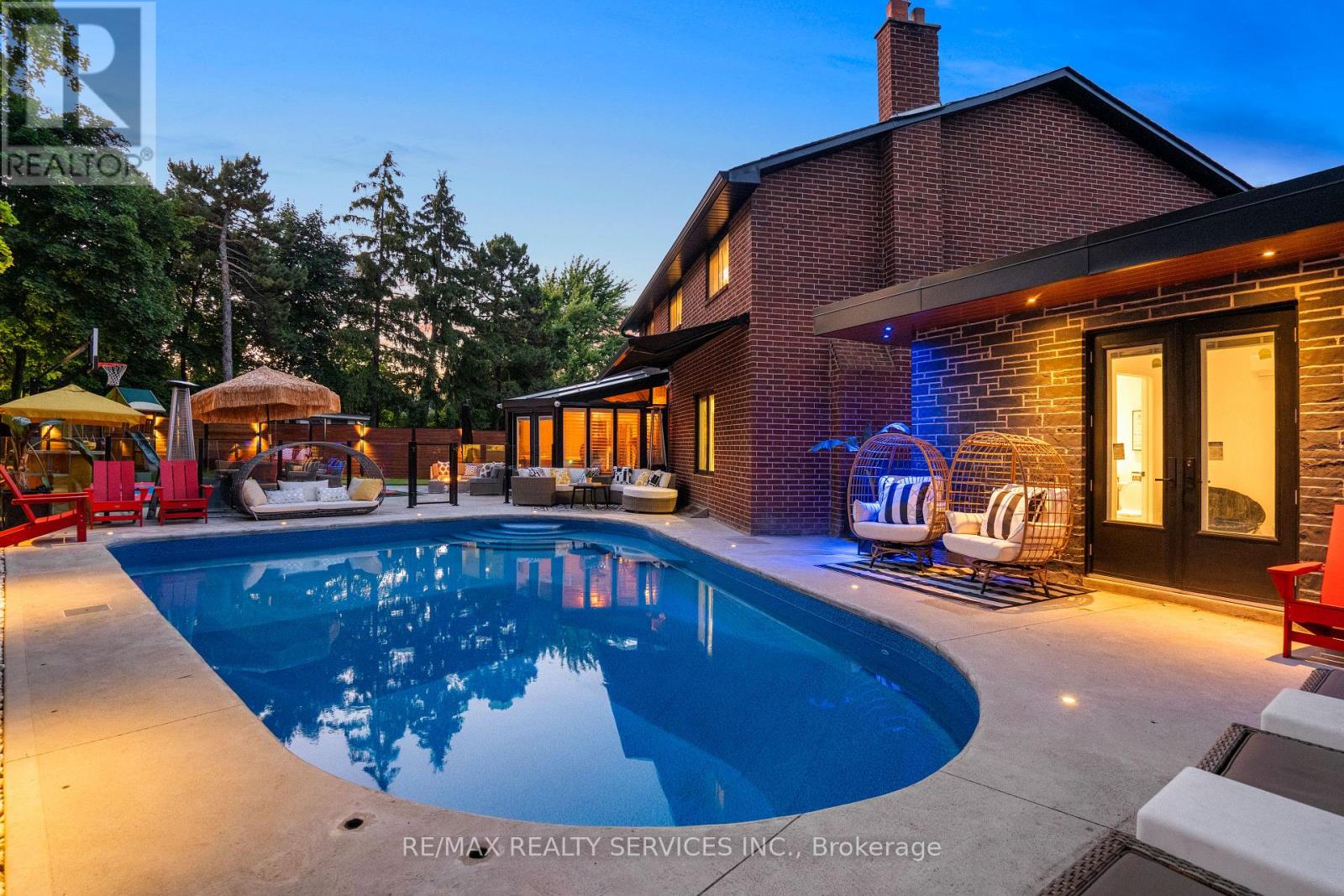 24 Marlow Place, Brampton, Ontario  L6S 2X3 - Photo 9 - W12414136