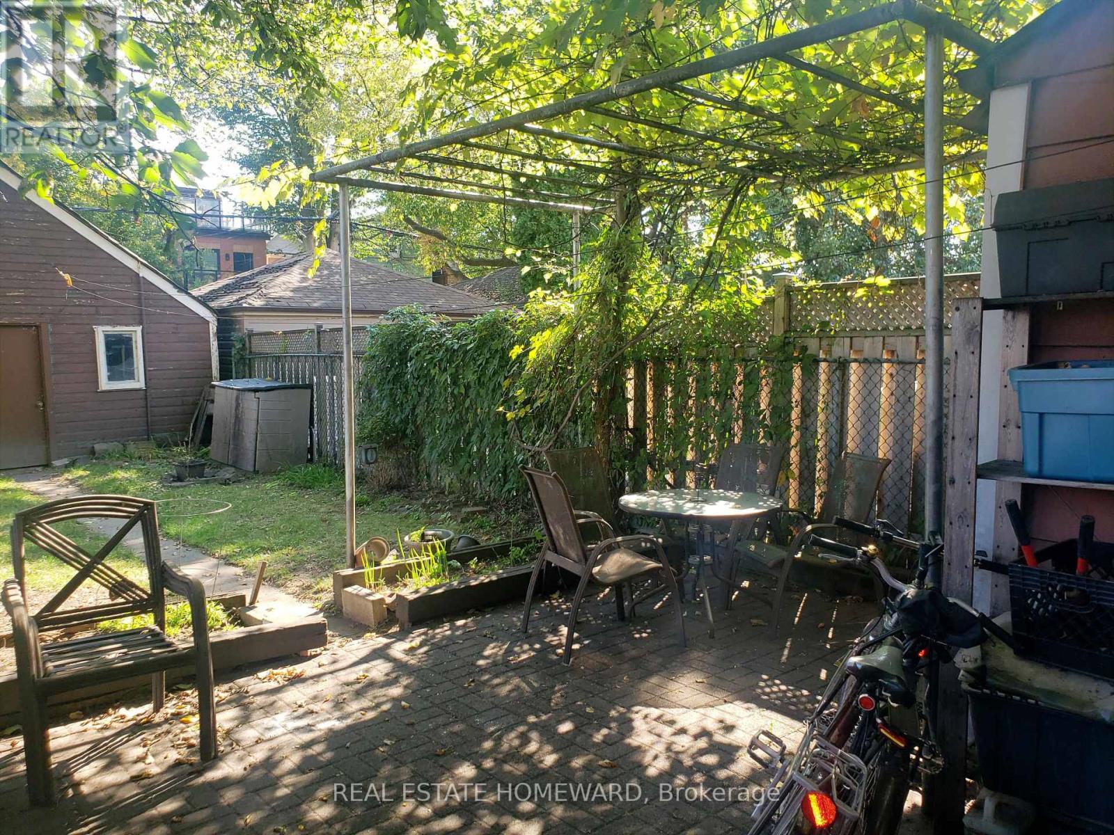 A - 1st Flr - 687 Dupont Street, Toronto, Ontario  M6G 1Z5 - Photo 11 - W12414140