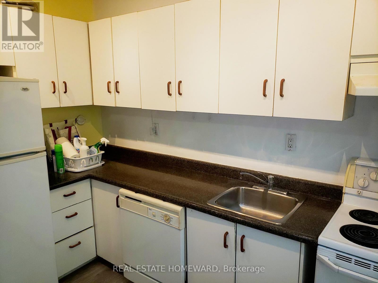 A - 1st Flr - 687 Dupont Street, Toronto, Ontario  M6G 1Z5 - Photo 8 - W12414140