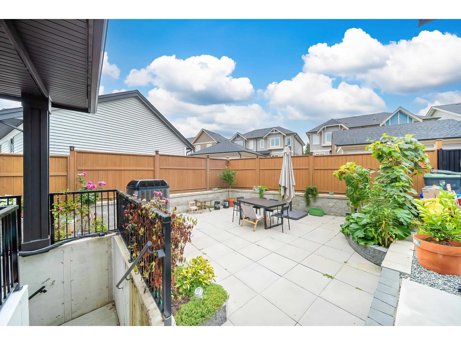 20434 76a Avenue, Langley, British Columbia  V2Y 3T1 - Photo 7 - R3048645