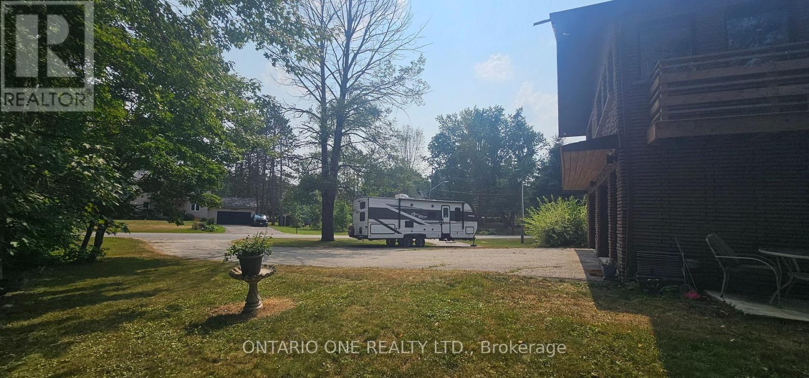 1045 Cowbell Lane, Gravenhurst, Ontario  P0E 1N0 - Photo 21 - X12414185