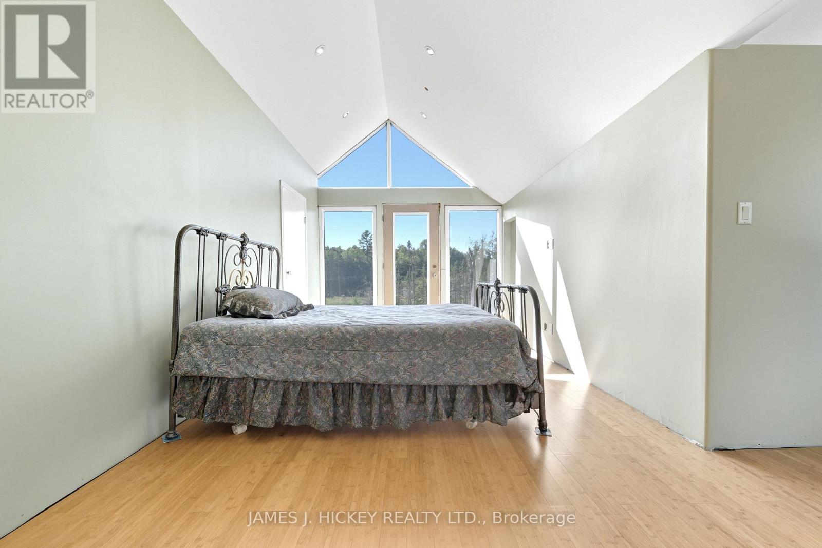 37091 Highway 17 Highway, Laurentian Hills, Ontario  K0J 2H0 - Photo 24 - X12413671