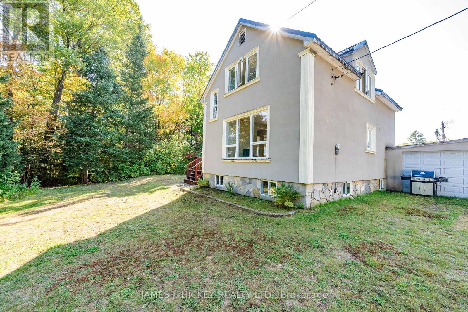 37091 HIGHWAY 17 HIGHWAY, Laurentian Hills, Ontario