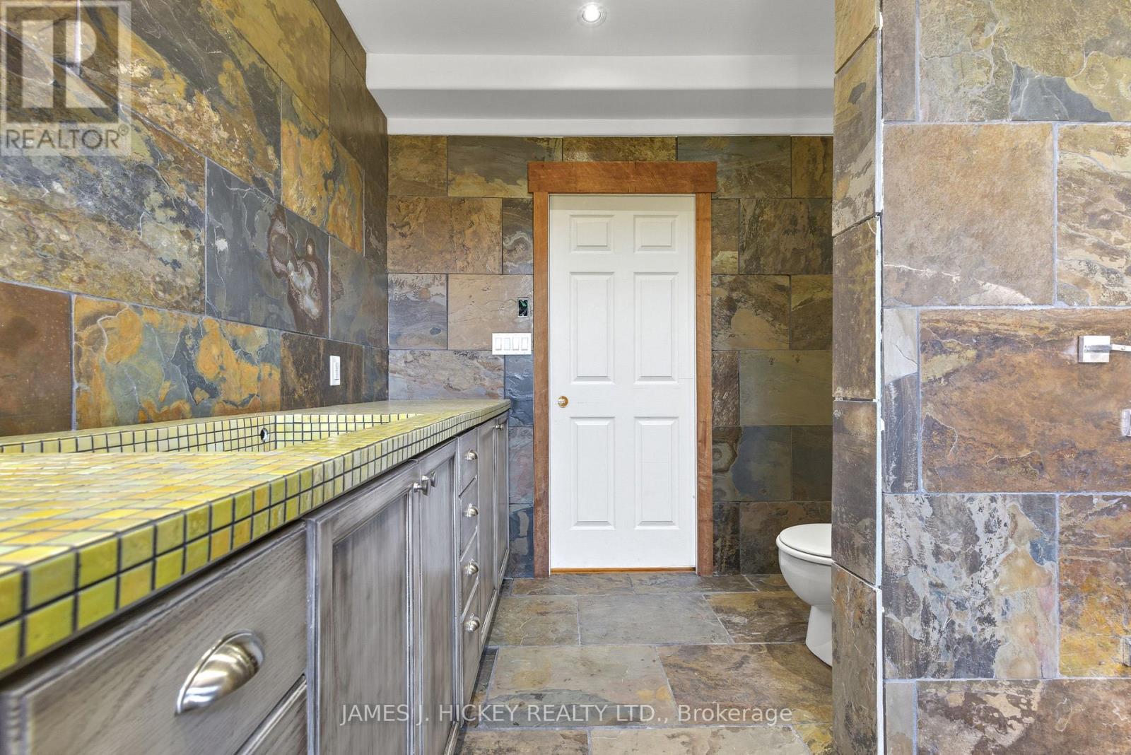 37091 Highway 17 Highway, Laurentian Hills, Ontario  K0J 2H0 - Photo 29 - X12413671