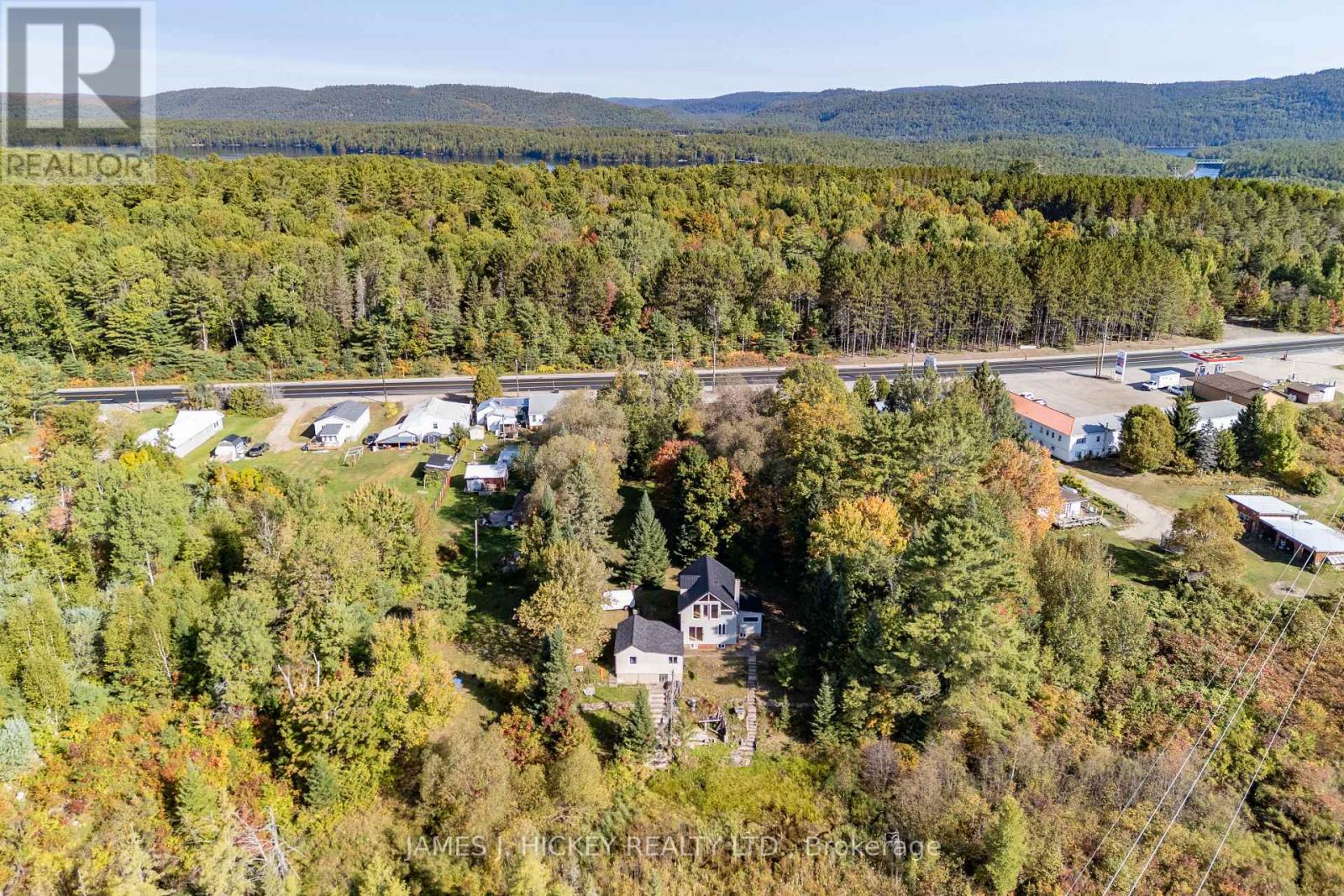 37091 Highway 17 Highway, Laurentian Hills, Ontario  K0J 2H0 - Photo 32 - X12413671