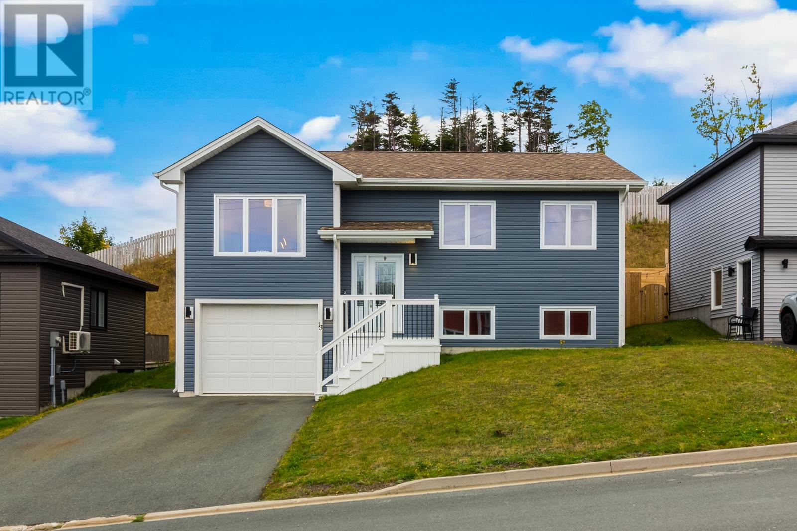 13 Phoenix Drive, Paradise, Newfoundland & Labrador  A1L 4H8 - Photo 1 - 1290611