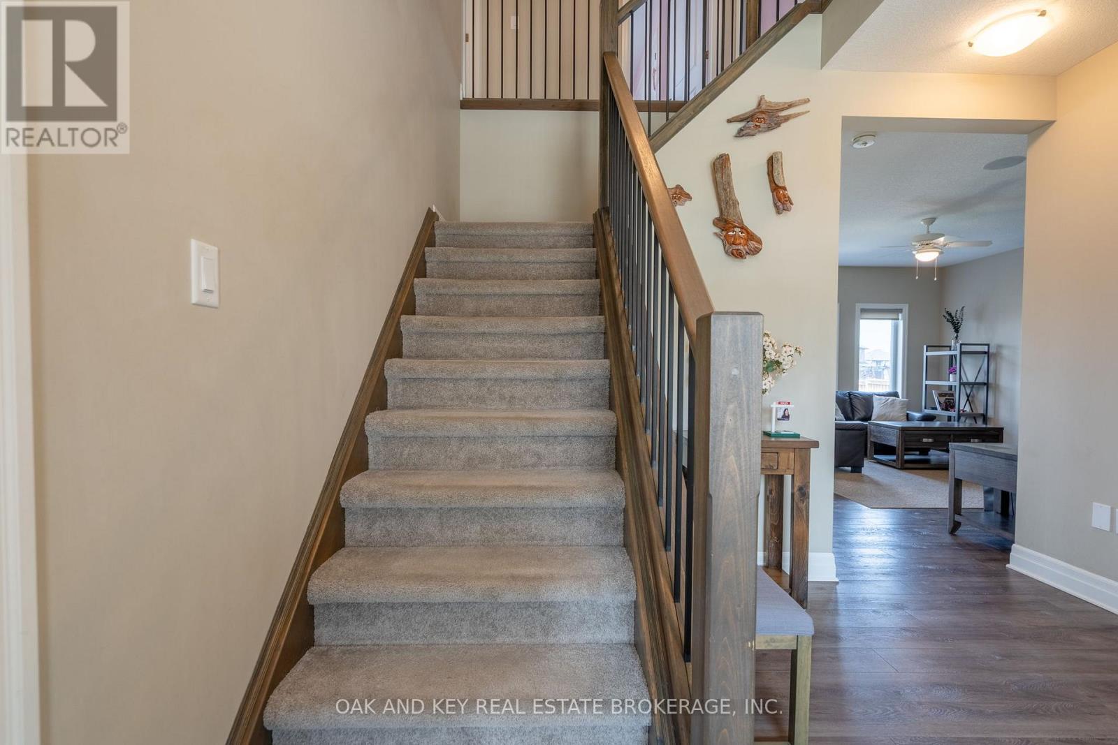 25 Hardy Court, Lucan Biddulph, Ontario  N0M 2J0 - Photo 11 - X12329963