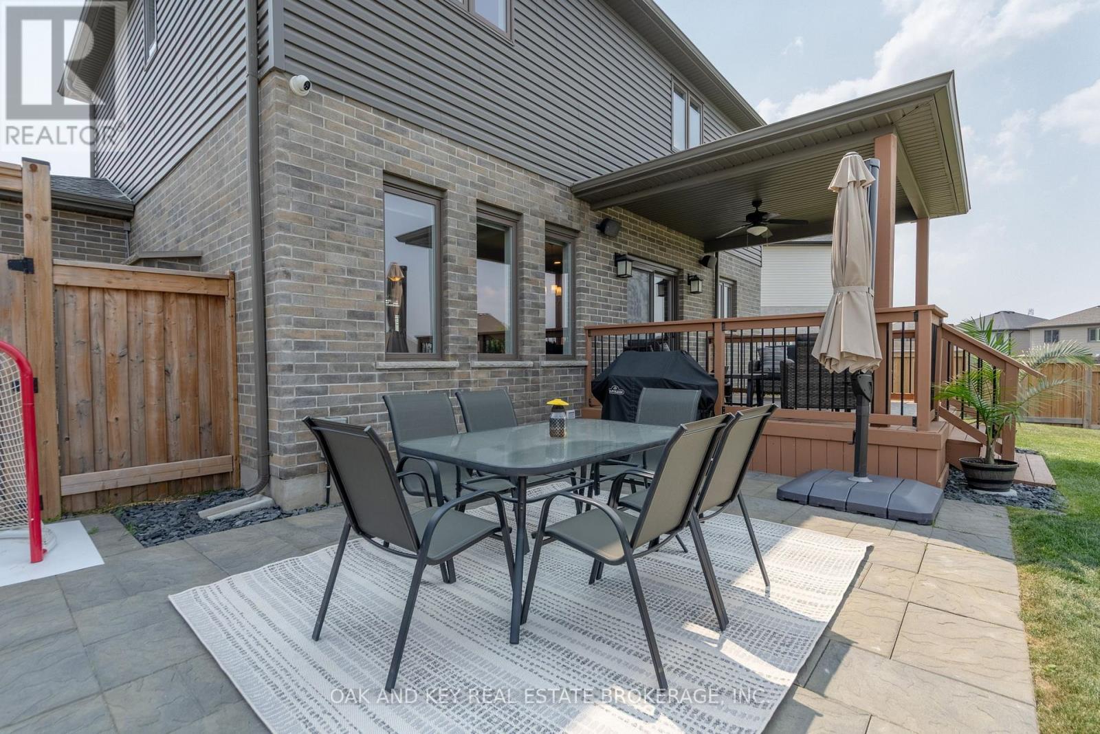 25 Hardy Court, Lucan Biddulph, Ontario  N0M 2J0 - Photo 38 - X12329963