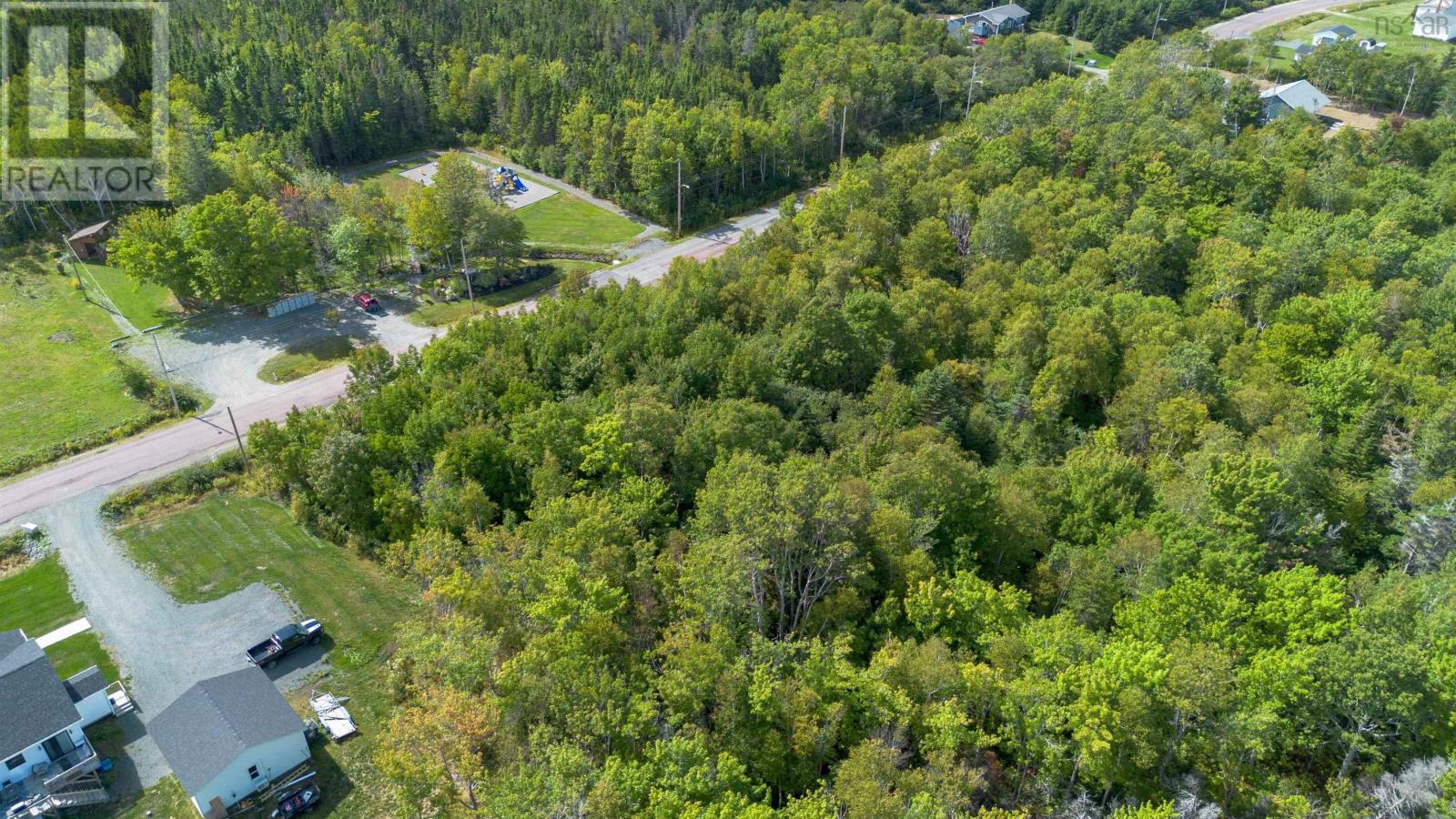 17 Mackesey Drive, Victoria Mines, Nova Scotia  B1N 3J7 - Photo 8 - 202523753