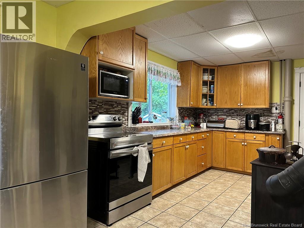 15 Cedar Street, Mcadam, New Brunswick  E6J 1V5 - Photo 3 - NB127004