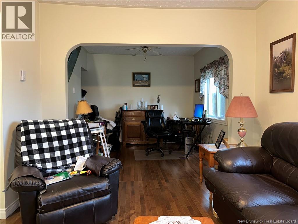 15 Cedar Street, Mcadam, New Brunswick  E6J 1V5 - Photo 9 - NB127004