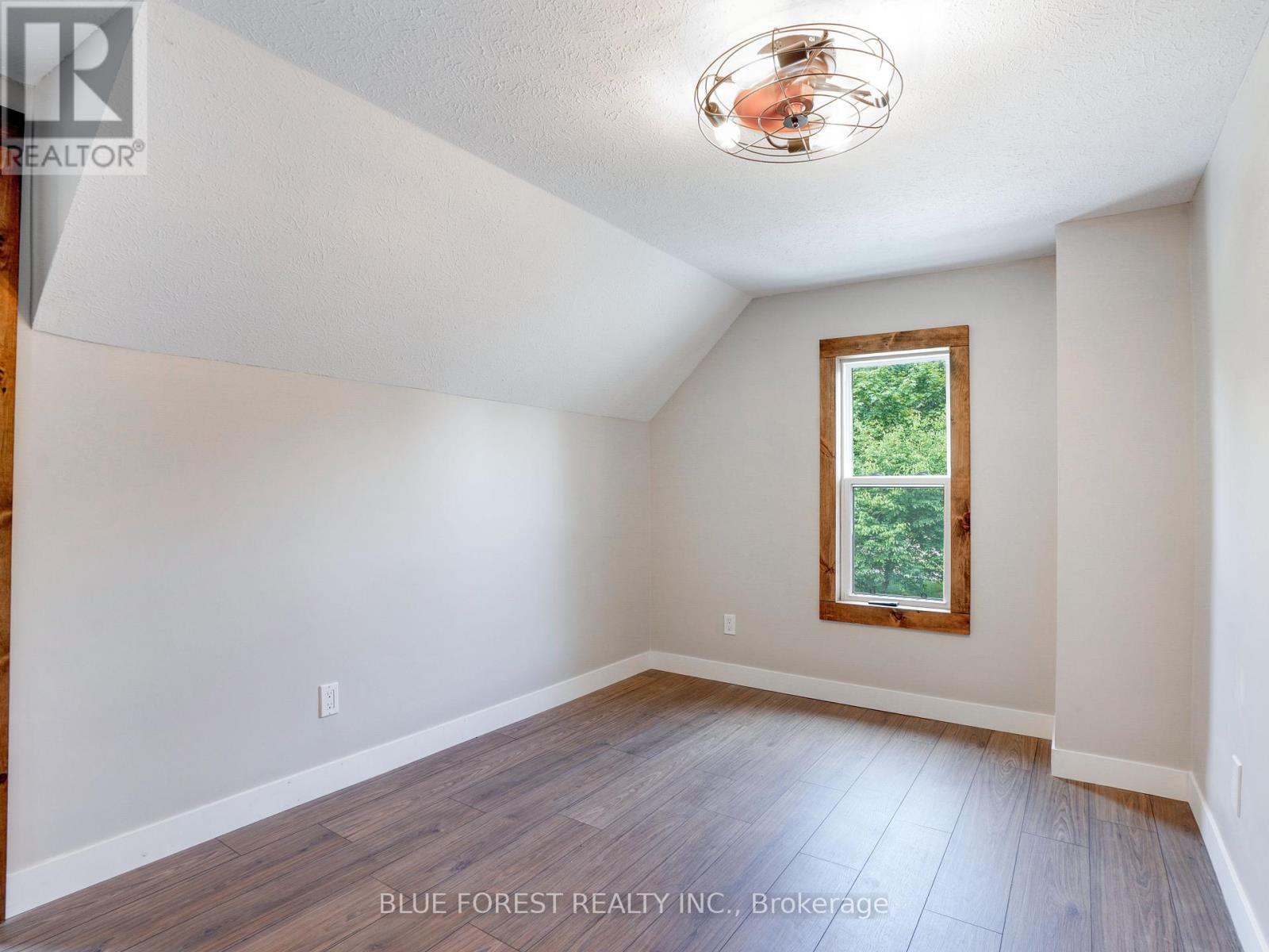 207 Monroe Street, West Elgin, Ontario  N0L 2C0 - Photo 27 - X12414206