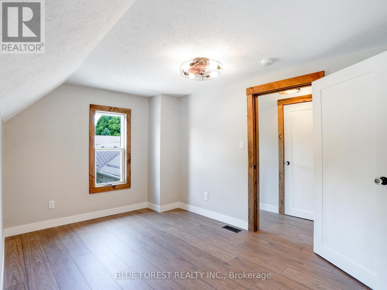 207 Monroe Street, West Elgin, Ontario  N0L 2C0 - Photo 28 - X12414206
