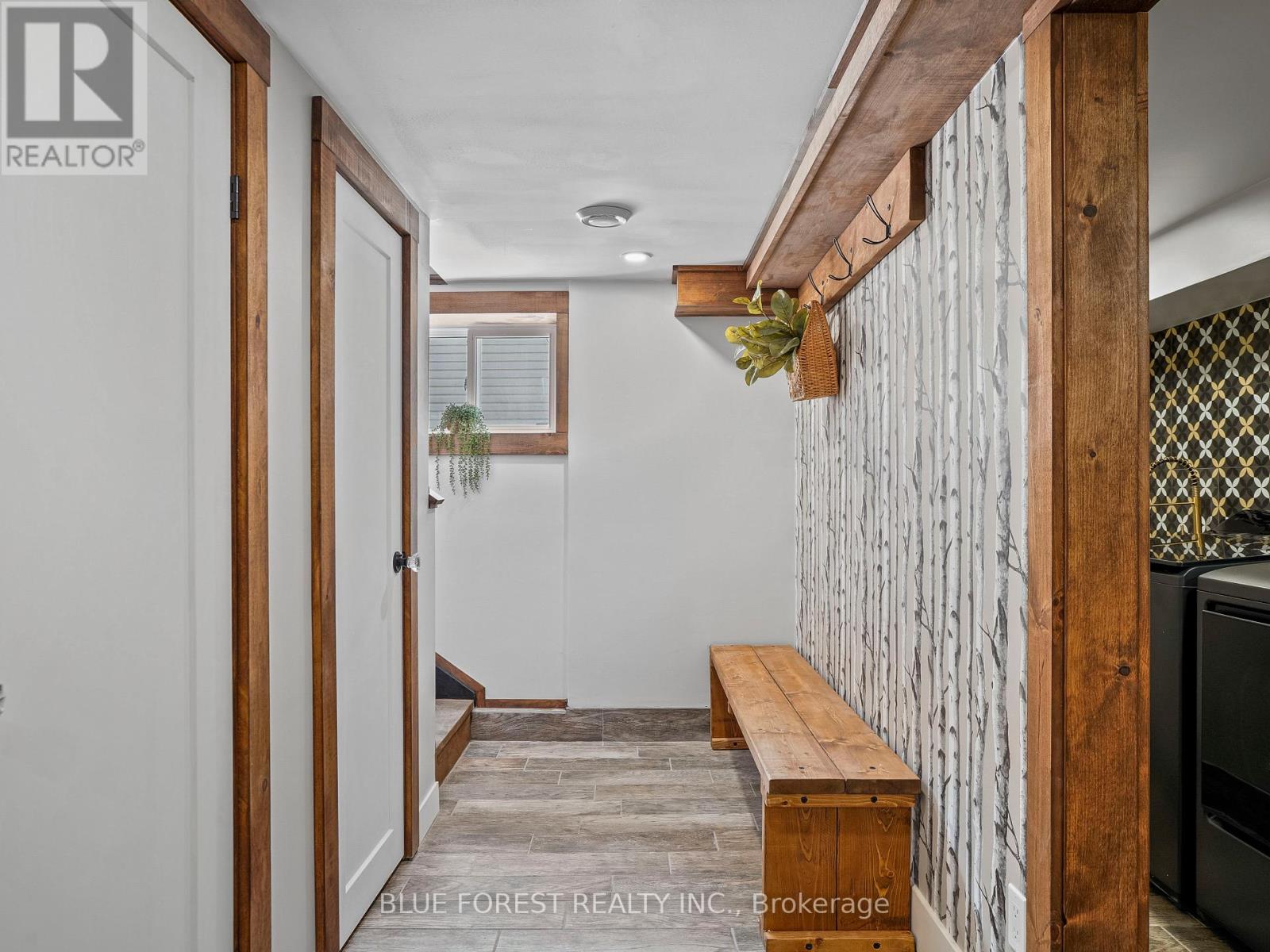 207 Monroe Street, West Elgin, Ontario  N0L 2C0 - Photo 32 - X12414206