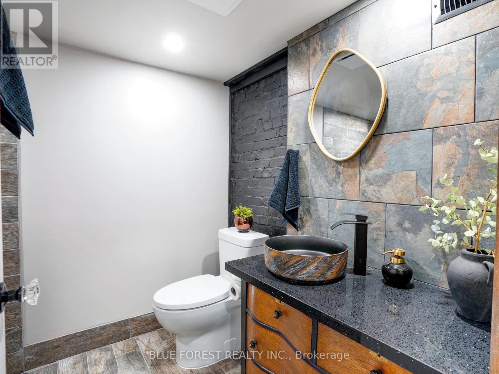 207 Monroe Street, West Elgin, Ontario  N0L 2C0 - Photo 36 - X12414206
