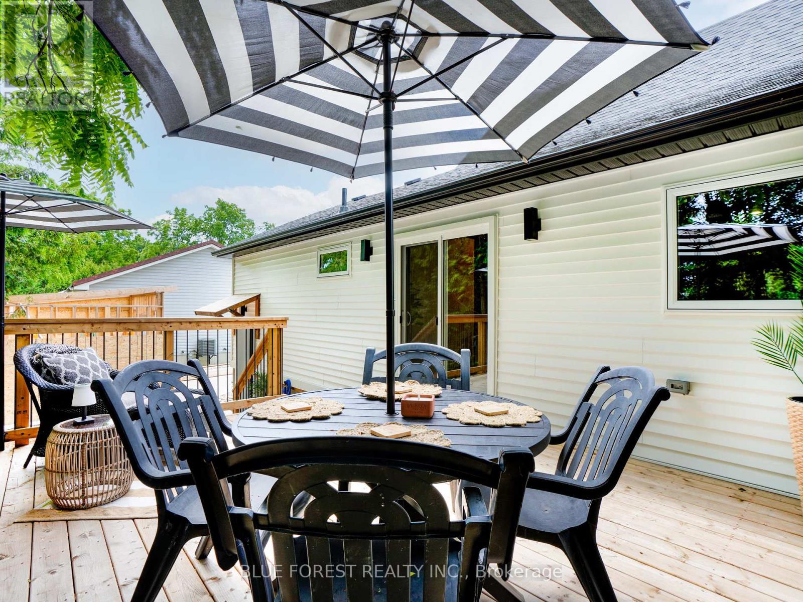 207 Monroe Street, West Elgin, Ontario  N0L 2C0 - Photo 42 - X12414206