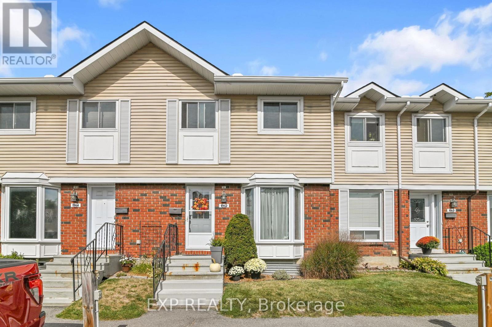 1962 GREENVALE LANE, Ottawa, Ontario