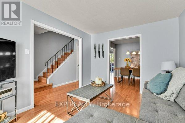 1962 Greenvale Lane, Ottawa, Ontario  K1C 6E3 - Photo 4 - X12414196
