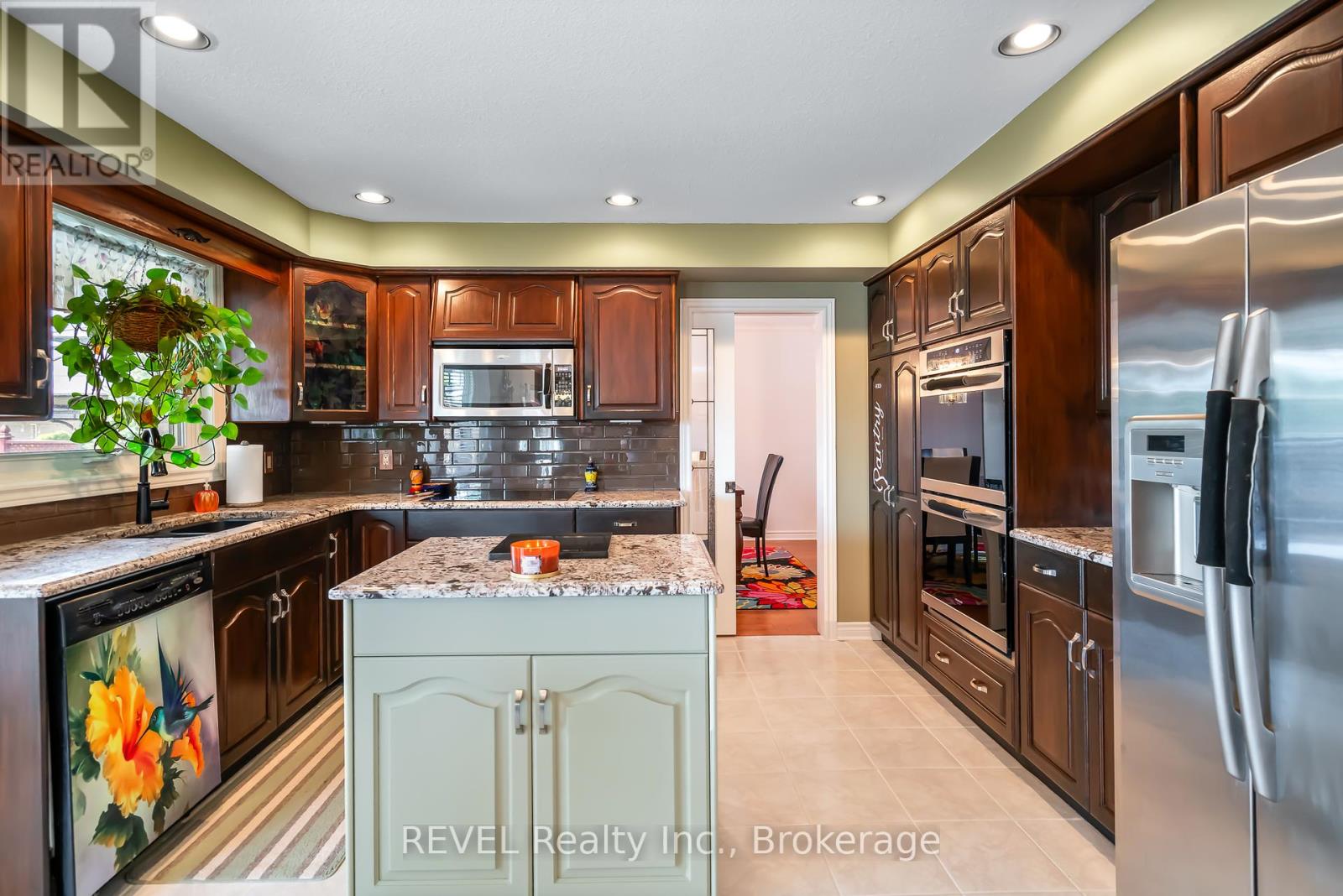 23 Green Meadow Crescent, Welland, Ontario  L3C 6X2 - Photo 10 - X12414166