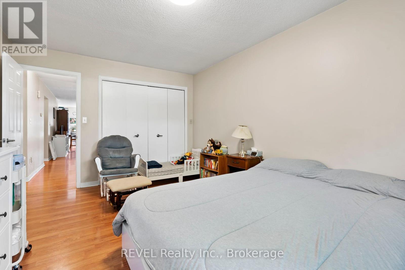 26 Vintage Crescent, St. Catharines, Ontario  L2S 3C2 - Photo 11 - X12414186