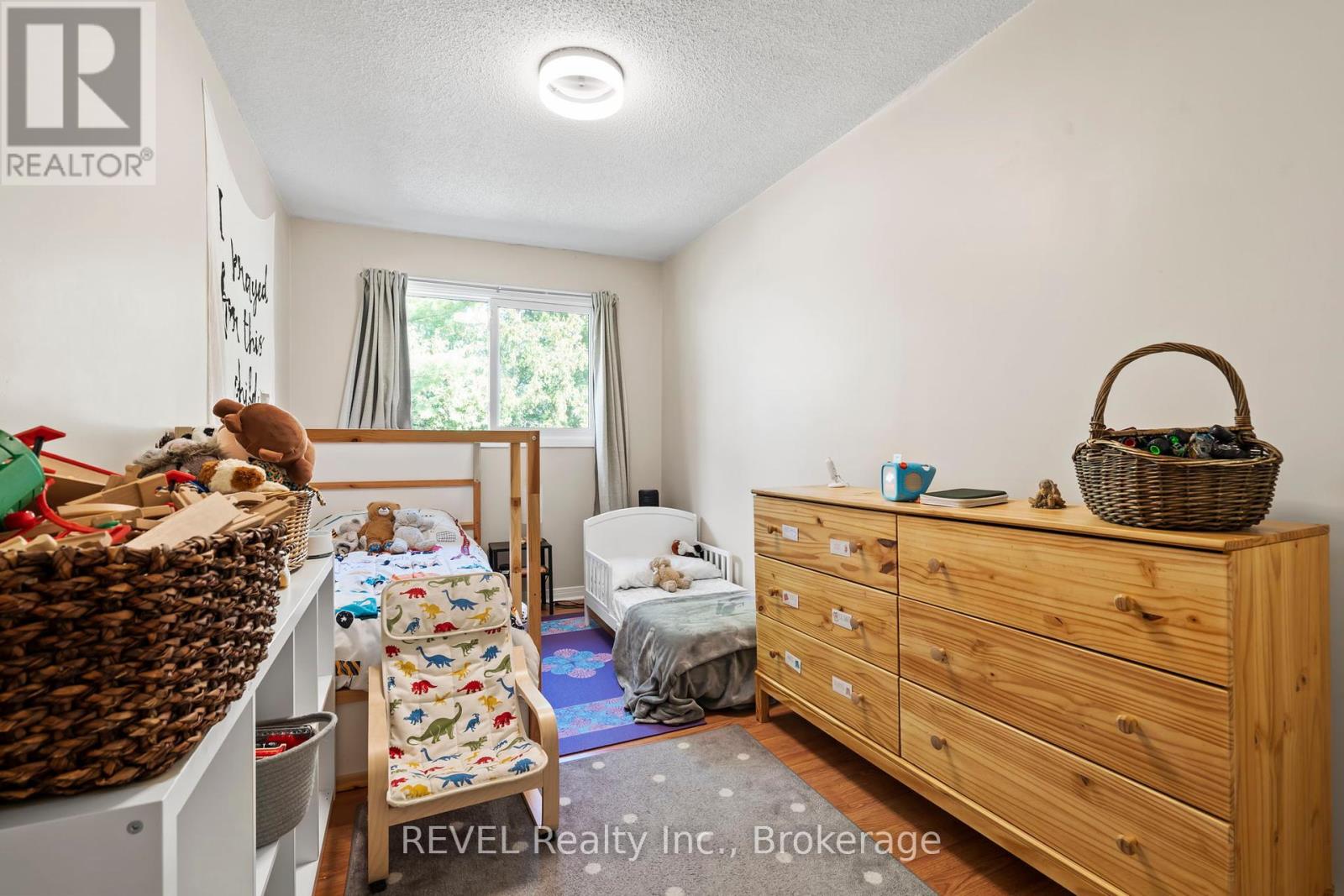 26 Vintage Crescent, St. Catharines, Ontario  L2S 3C2 - Photo 12 - X12414186