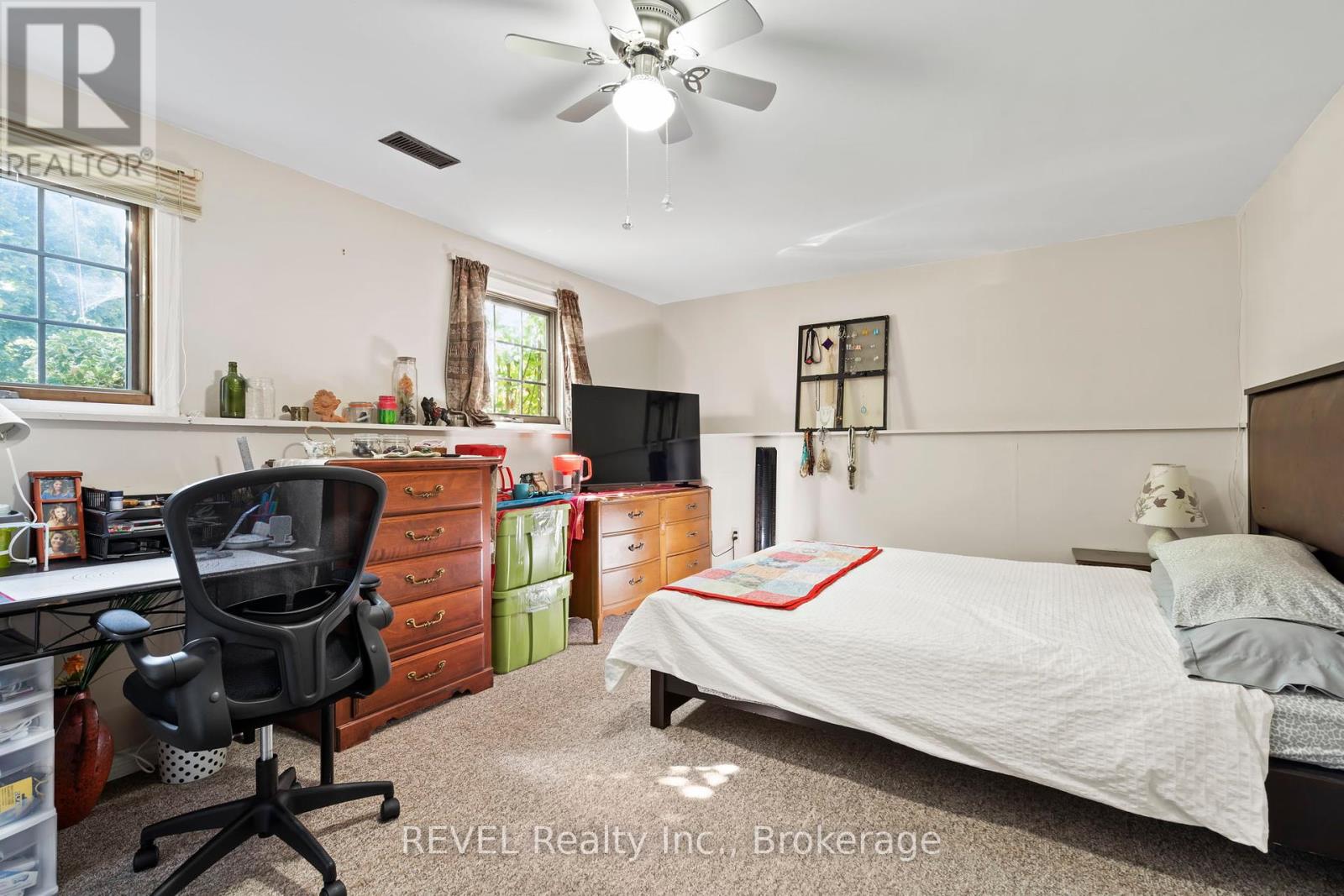 26 Vintage Crescent, St. Catharines, Ontario  L2S 3C2 - Photo 16 - X12414186