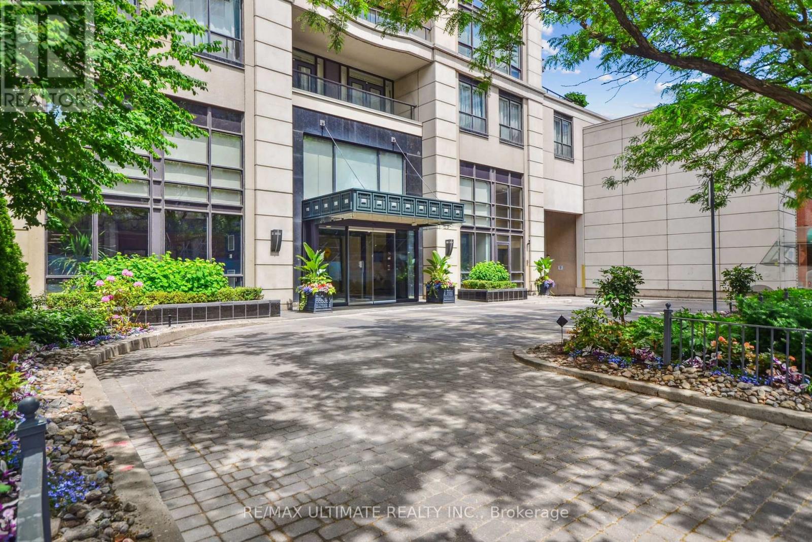 611 - 10 DELISLE AVENUE, Toronto, Ontario