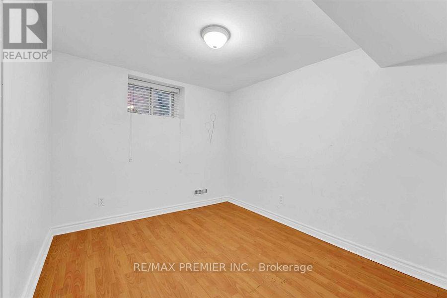 Bsmt - 39 Main Street, Toronto, Ontario  M4E 2V5 - Photo 8 - E12414177