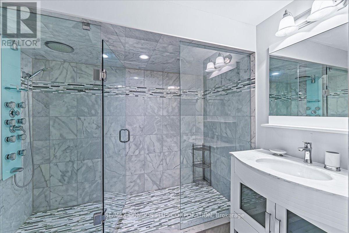 131 Lady Nadia Drive, Vaughan, Ontario  L6A 4E6 - Photo 34 - N12414179