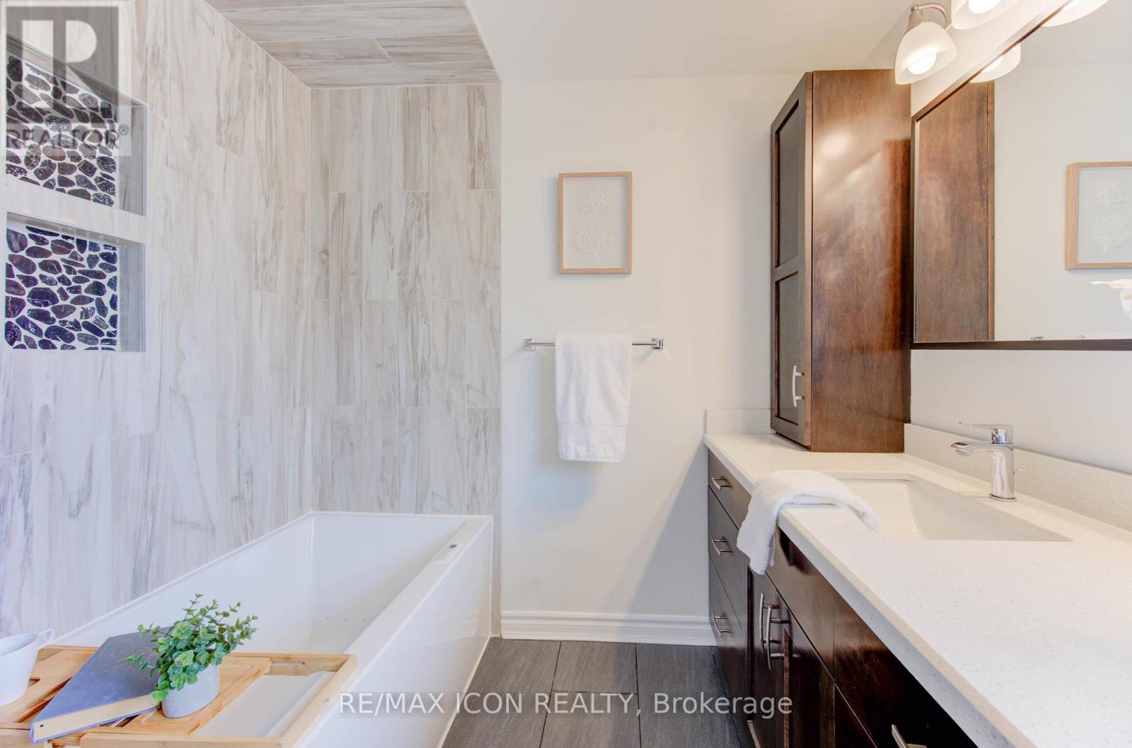 43 Winding Way, Kitchener, Ontario  N2N 1M4 - Photo 25 - X12414150