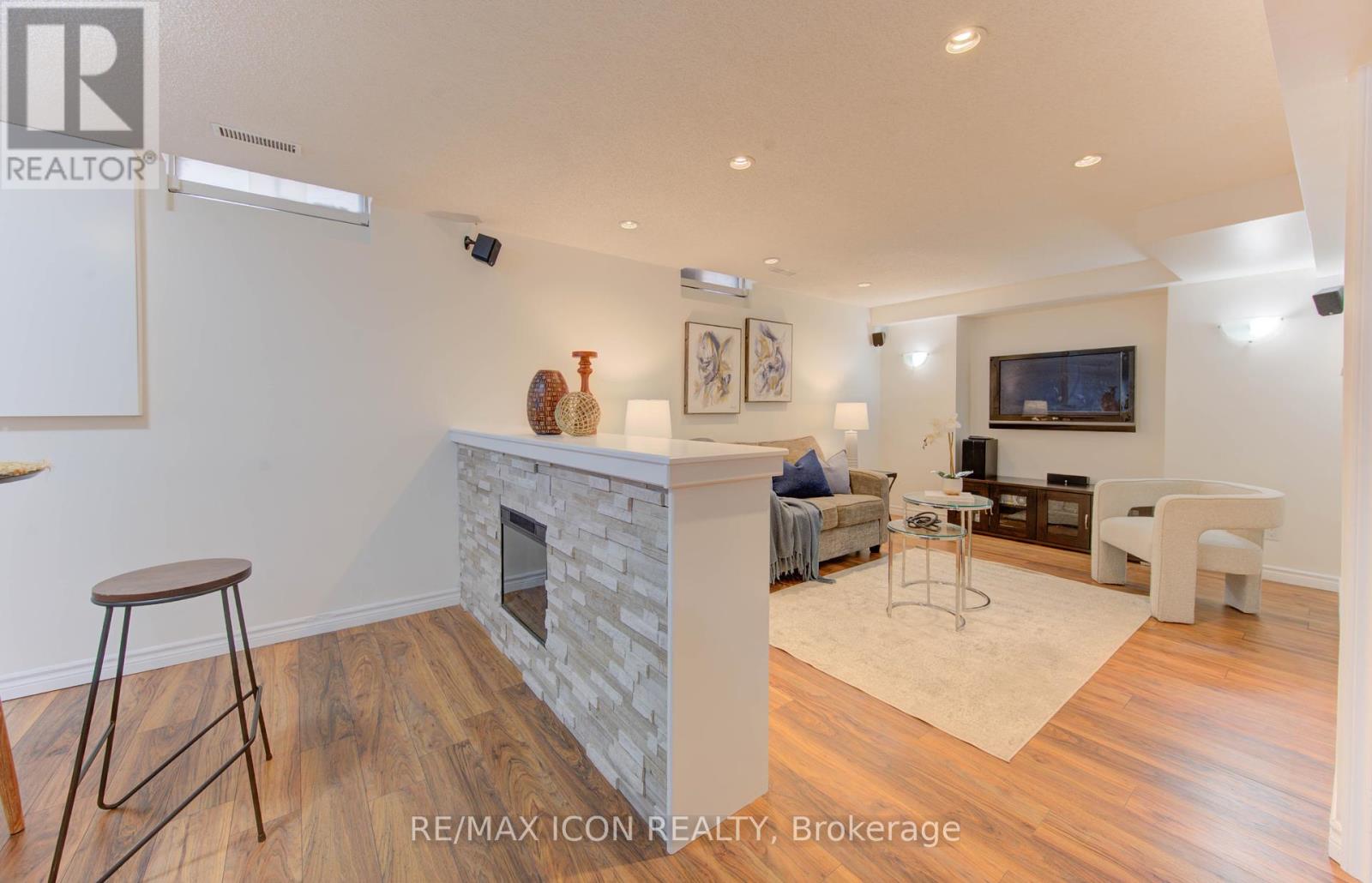 43 Winding Way, Kitchener, Ontario  N2N 1M4 - Photo 30 - X12414150
