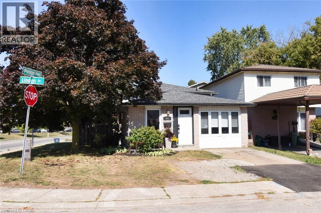 302 Linden Drive, Cambridge, Ontario  N3H 4Y2 - Photo 2 - 40769834
