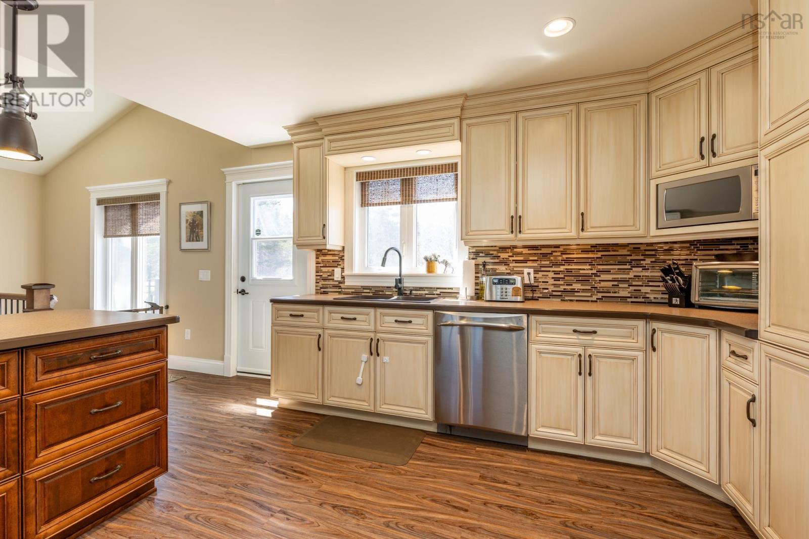 180 John Thibodeau Road, Meteghan Centre, Nova Scotia  B0W 2K0 - Photo 7 - 202509084