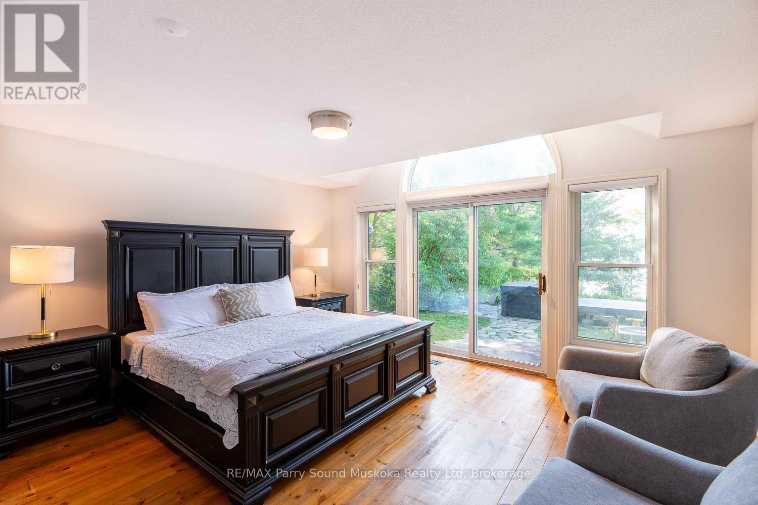 1075 Sawmill Lane, Lake Of Bays (Sinclair), Ontario  P1H 2J6 - Photo 13 - X12414215