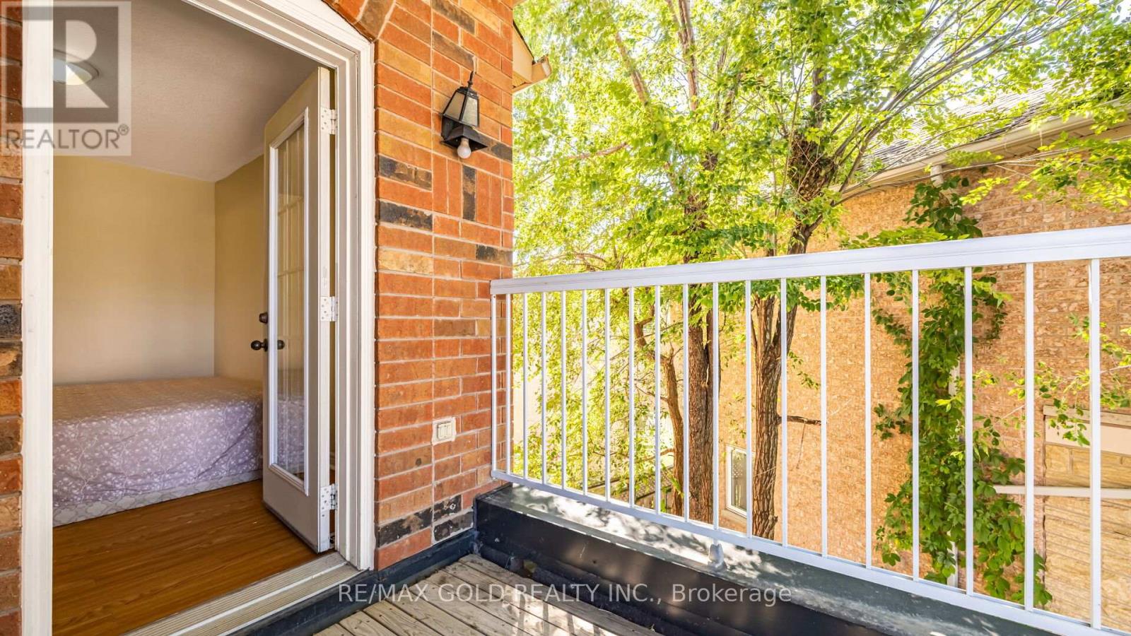 68 Dewridge Court, Brampton, Ontario  L6R 3B9 - Photo 22 - W12414204