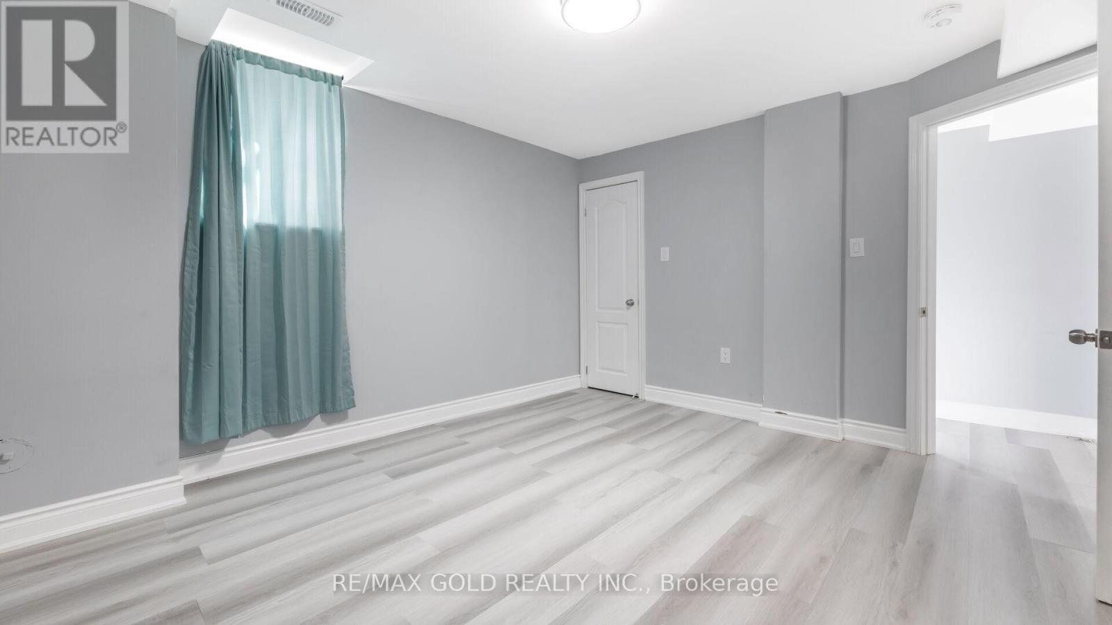 68 Dewridge Court, Brampton, Ontario  L6R 3B9 - Photo 29 - W12414204