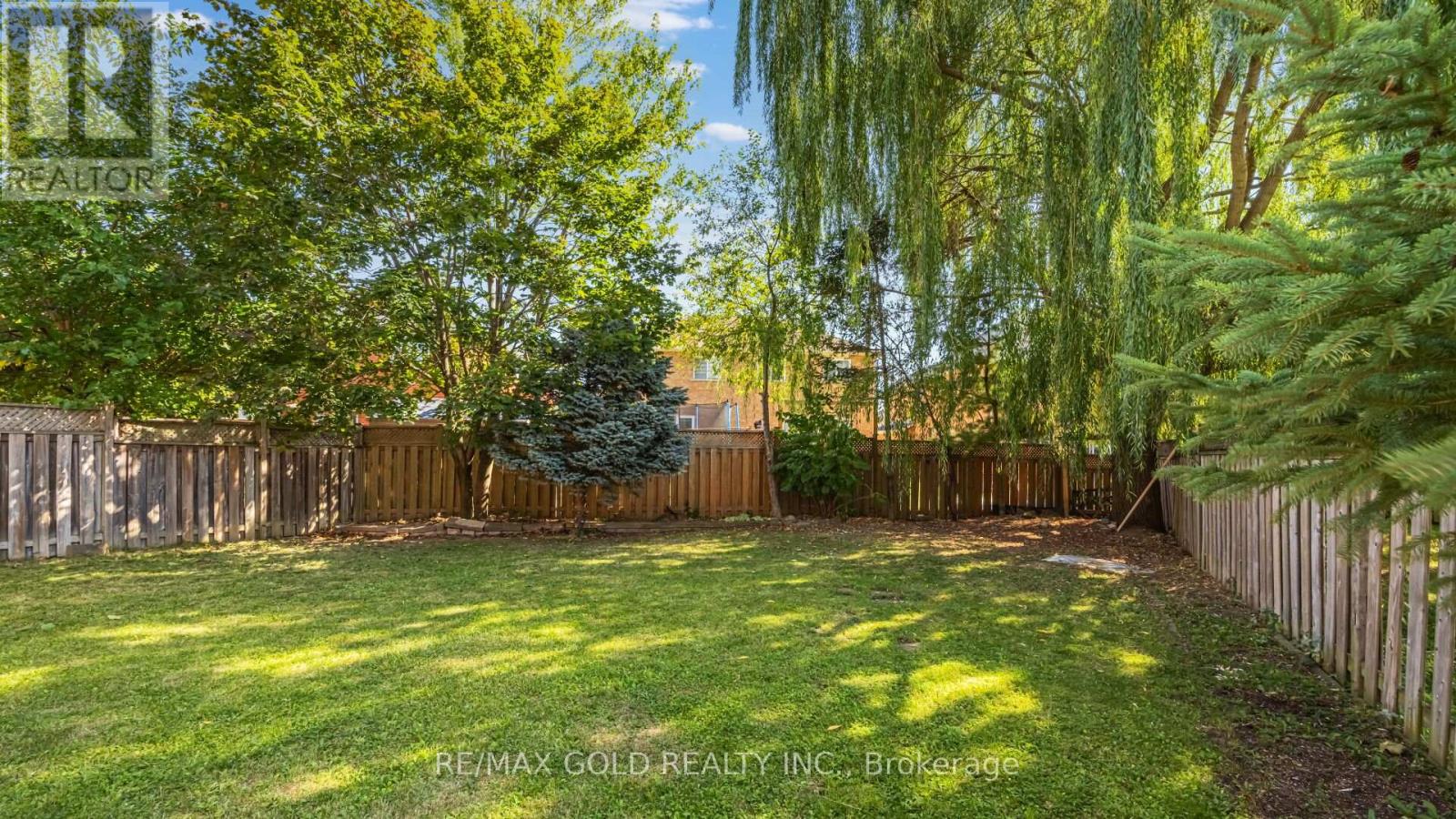 68 Dewridge Court, Brampton, Ontario  L6R 3B9 - Photo 31 - W12414204