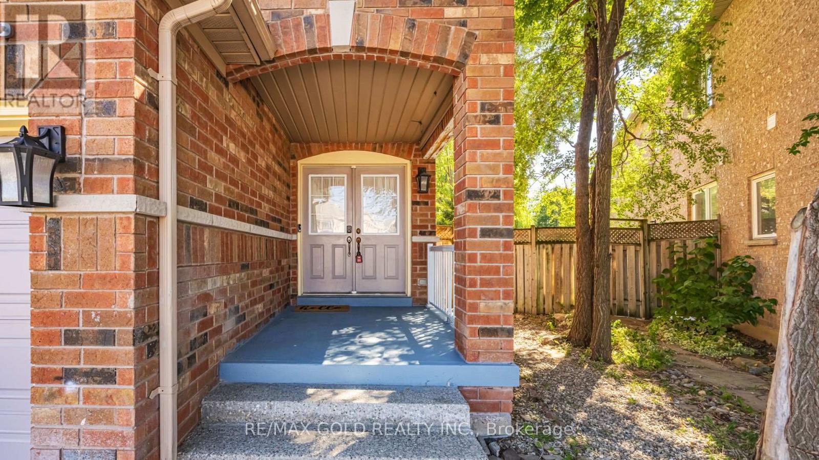 68 Dewridge Court, Brampton, Ontario  L6R 3B9 - Photo 8 - W12414204
