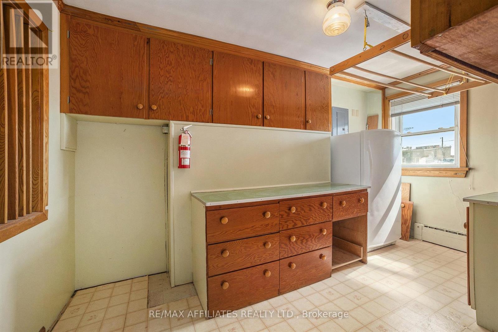 Apt 1 - 21 Wilson Street W, Perth, Ontario  K7H 2S8 - Photo 16 - X12414234