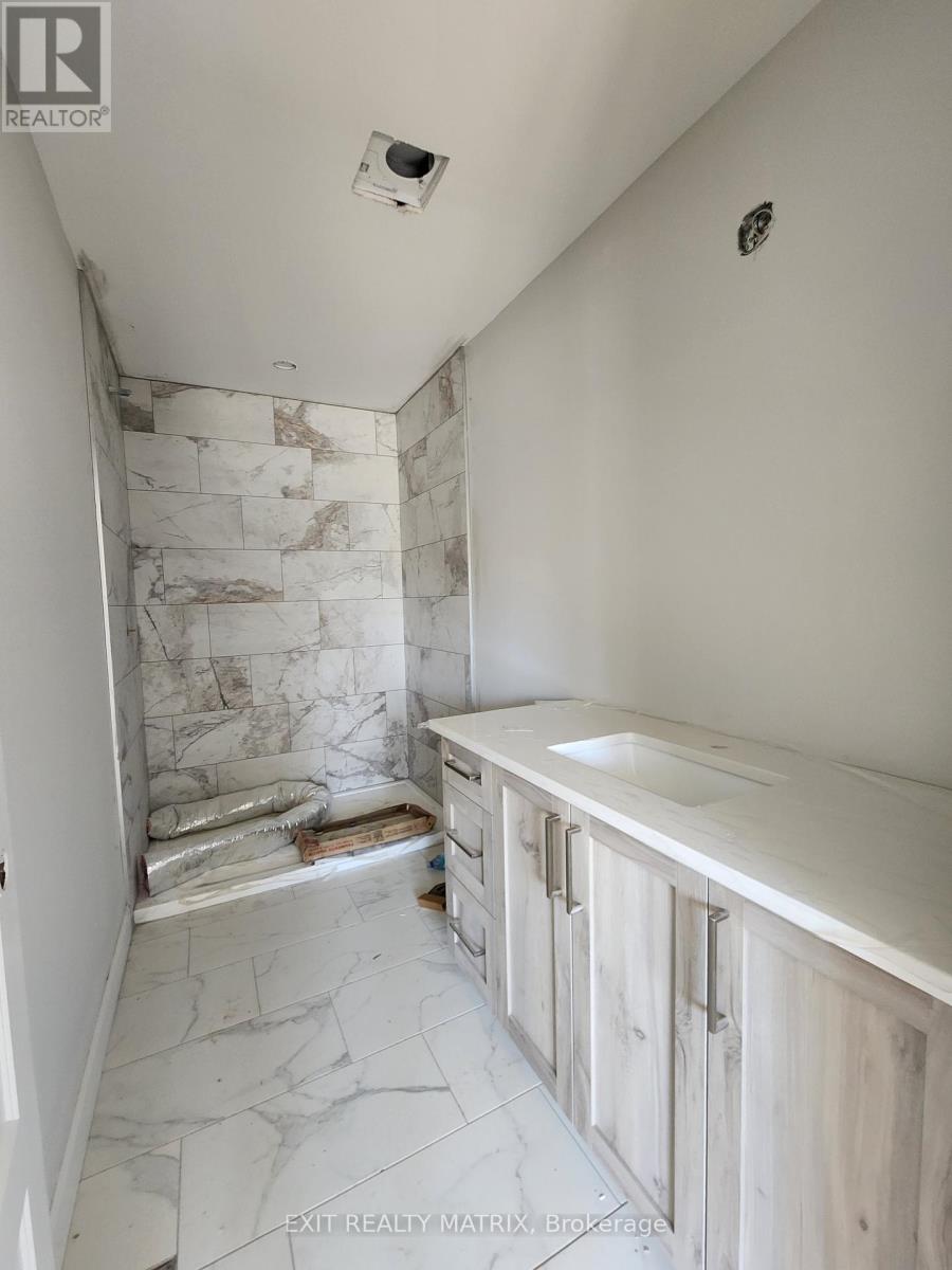 37 Whitetail Avenue, South Stormont, Ontario  K0C 1P0 - Photo 11 - X12414235